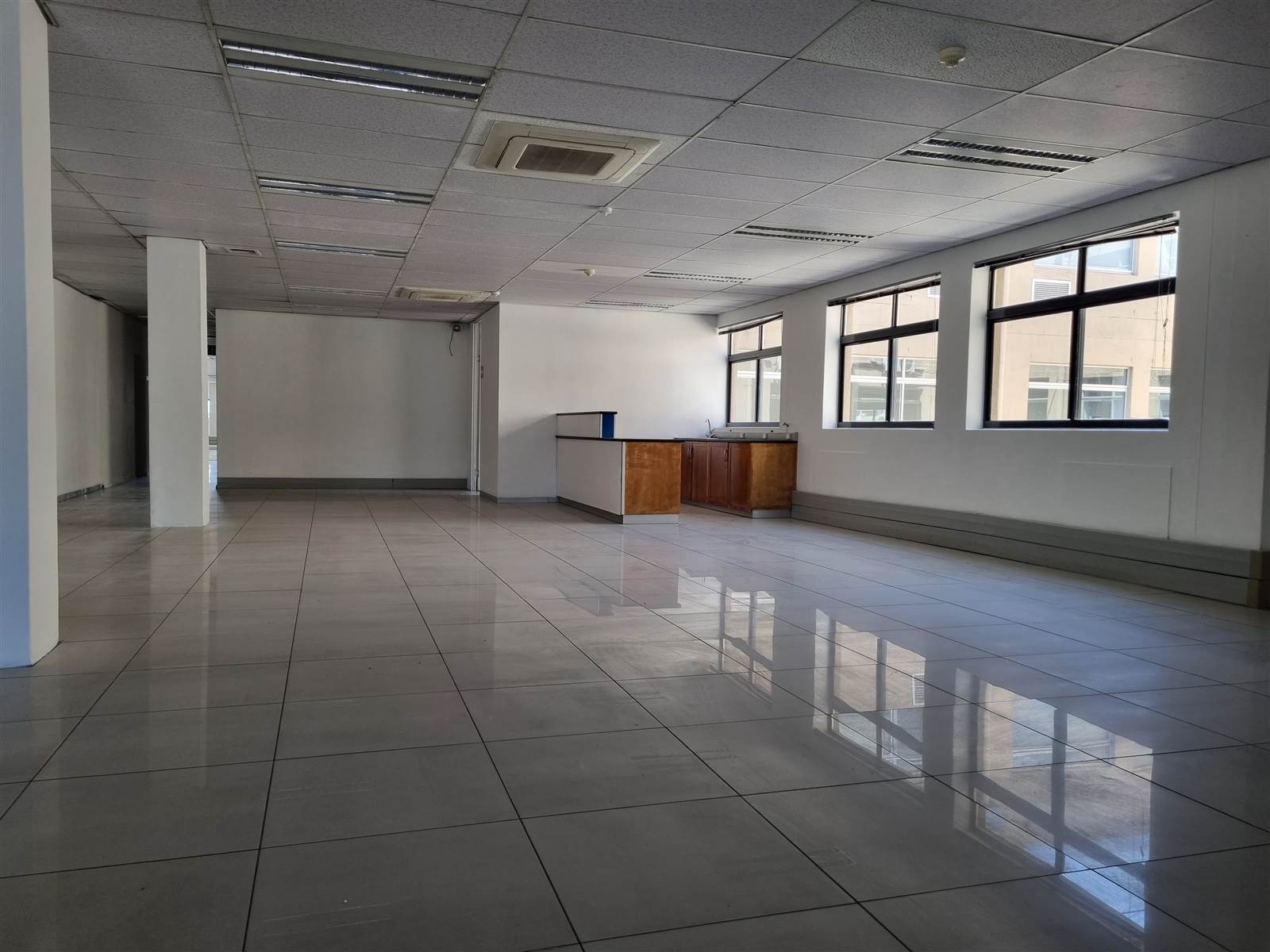 14710  m² Commercial space in Bellville Central photo number 6