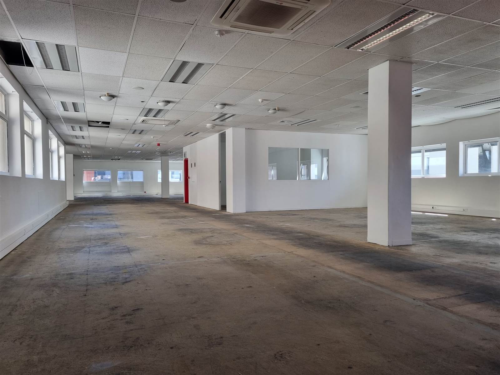 14710  m² Commercial space in Bellville Central photo number 17
