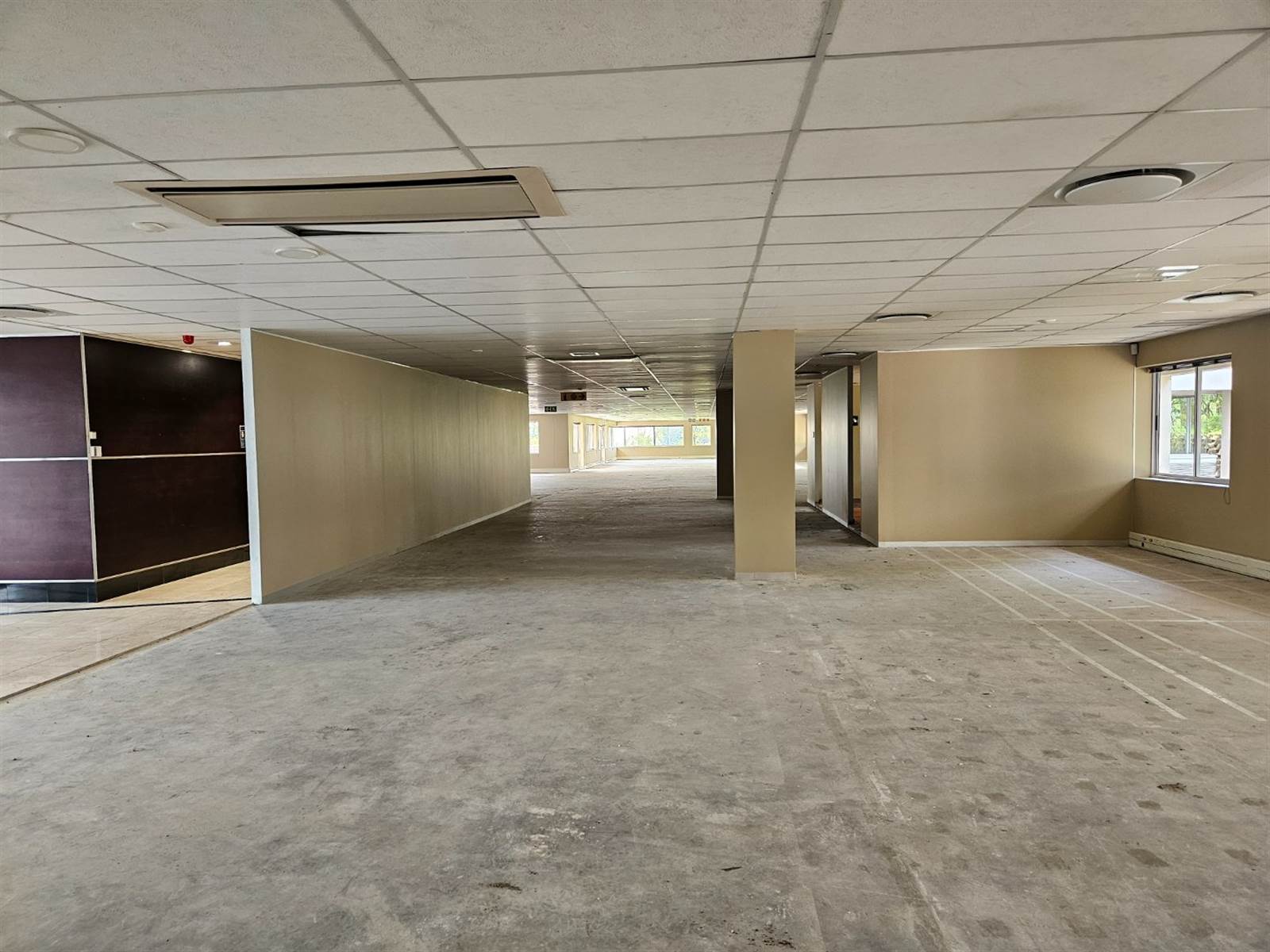 1878  m² Commercial space in Woodmead photo number 5