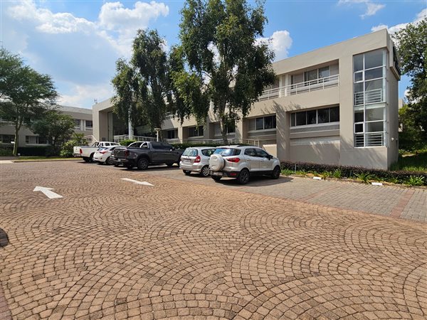 1878  m² Commercial space in Woodmead