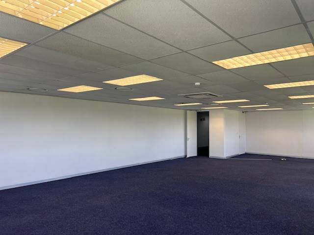 3600  m² Commercial space in Claremont photo number 15