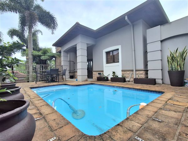 3 Bedroom Duplex 3 Bedroom Duplex