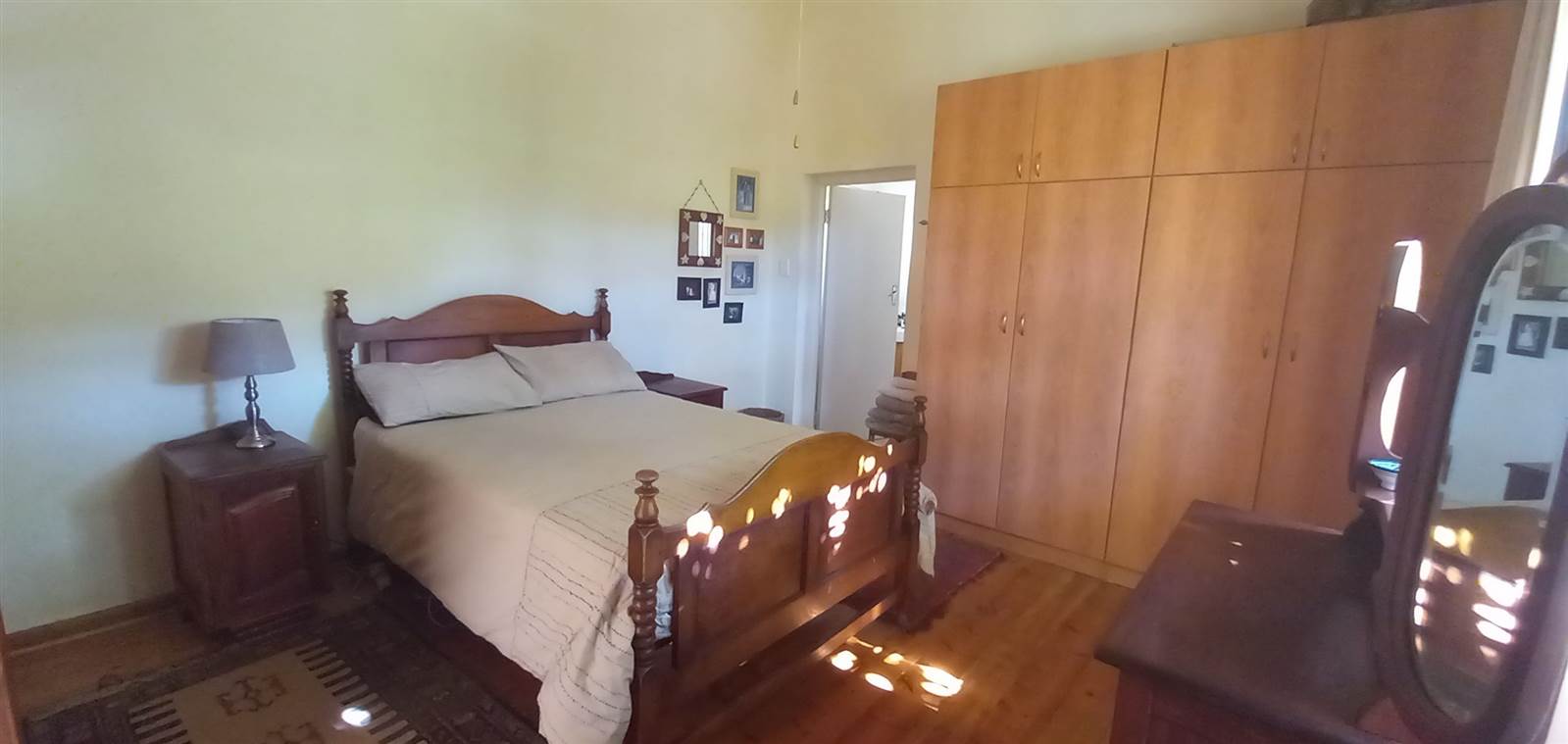 6 Bed House in Ladismith photo number 10