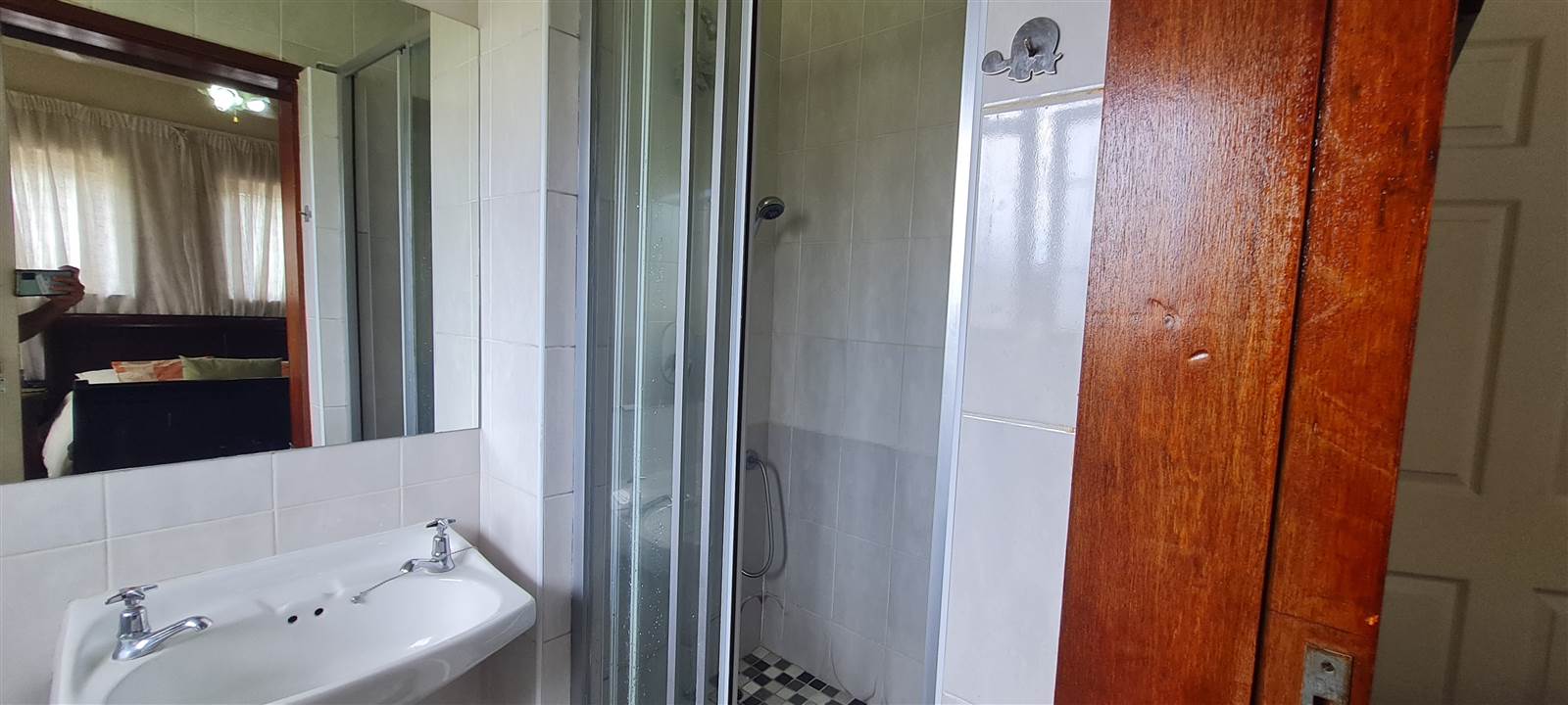 3 Bed House in Umtentweni photo number 19