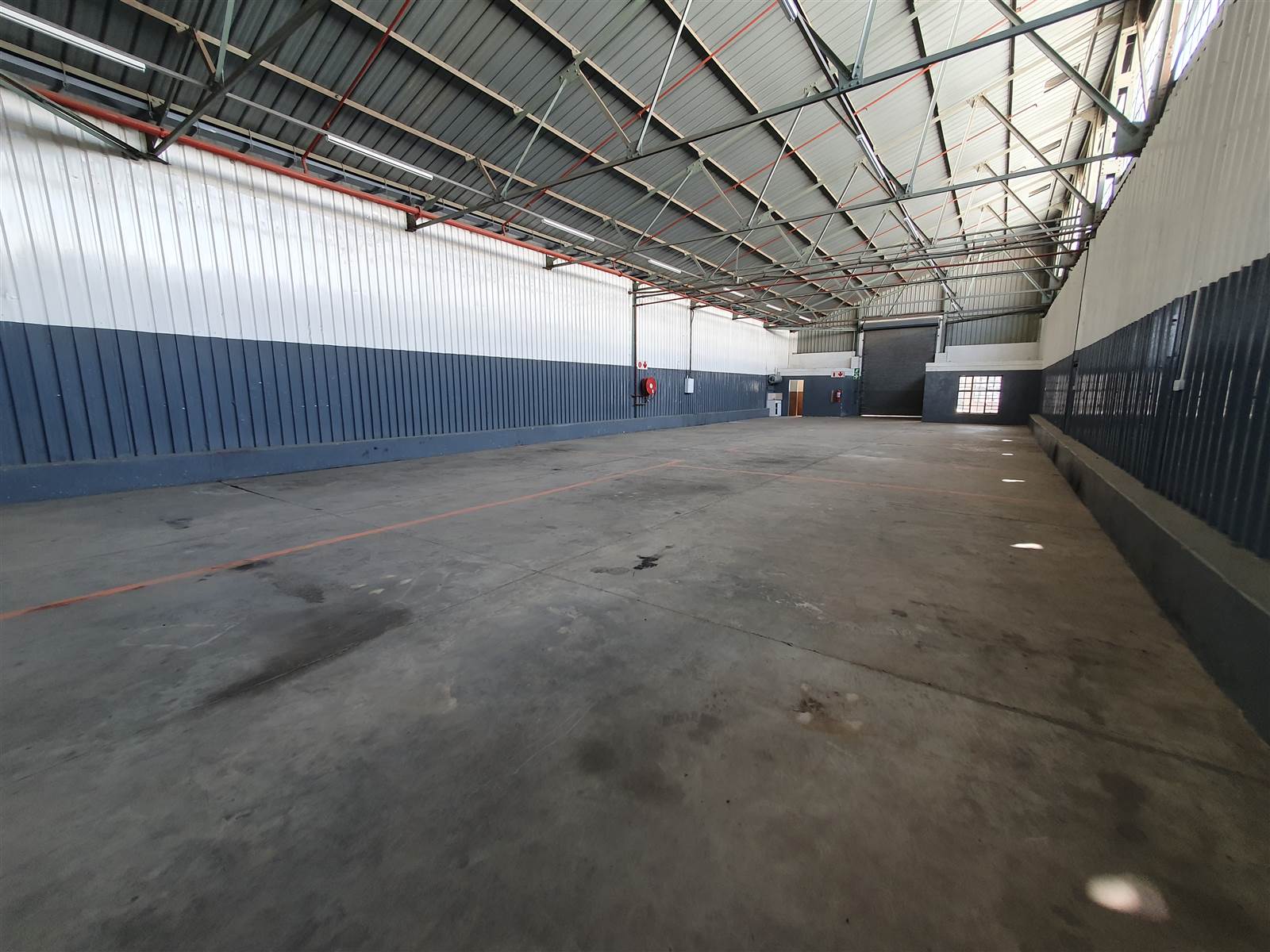 350  m² Industrial space in City Deep photo number 7