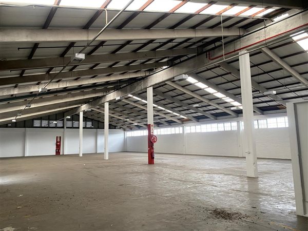 1 110  m² Industrial space