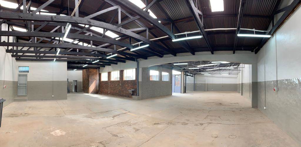 900  m² Commercial space in Booysens photo number 21
