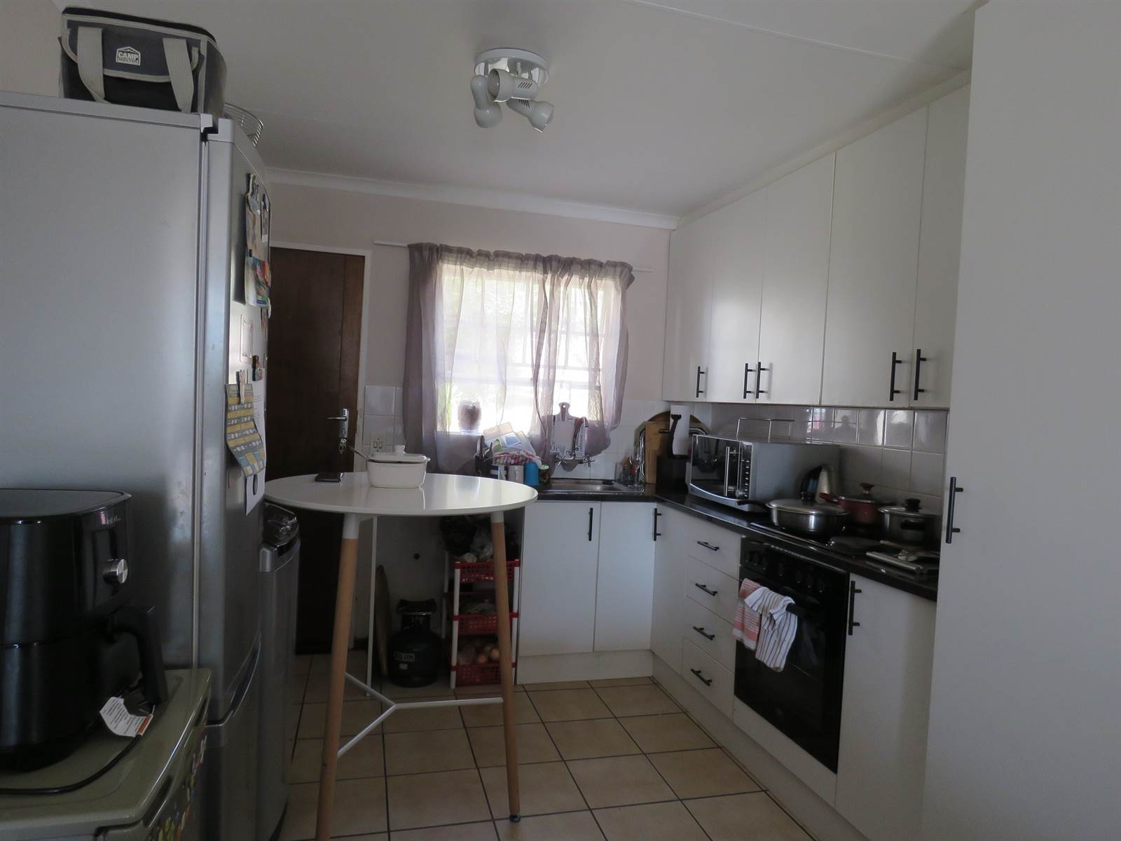 3 Bed Simplex in Carenvale photo number 9