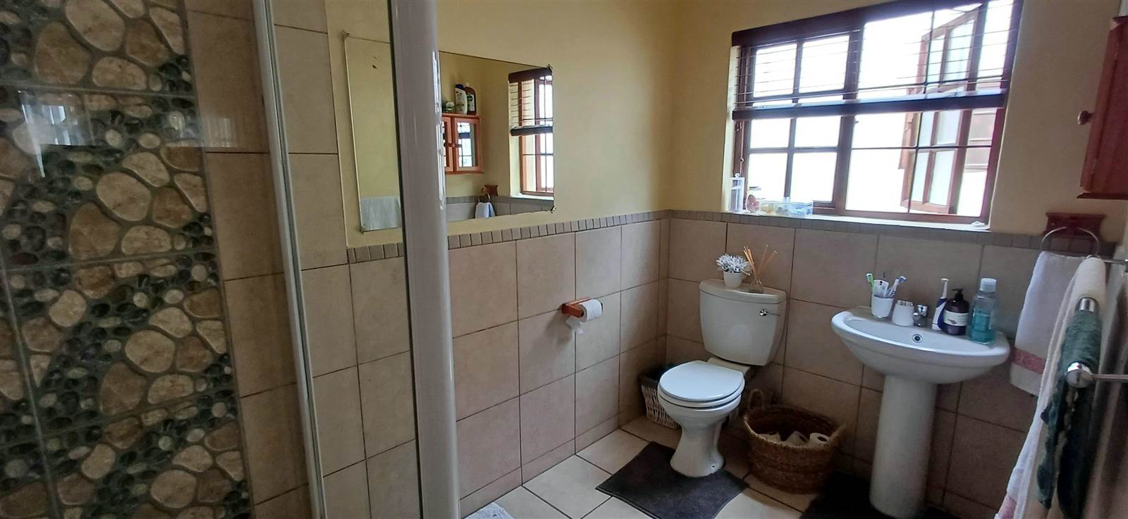 3 Bed Apartment in Standerton Central photo number 7