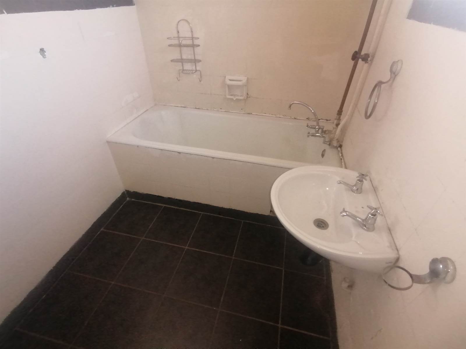 1 Bed Flat in Turffontein photo number 12
