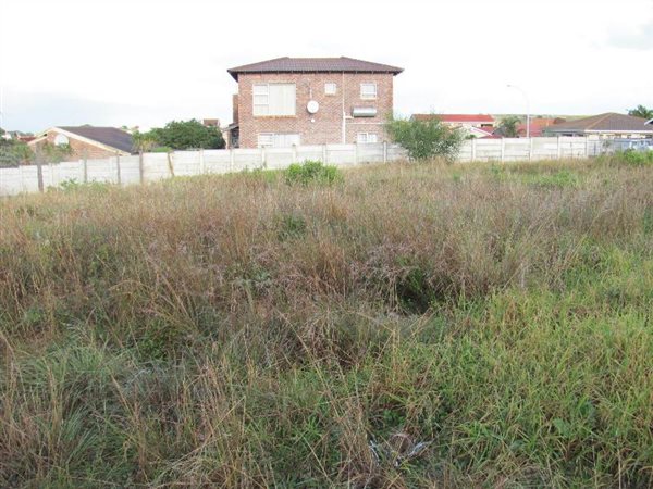 672 m² Land available in Jeffreys Bay