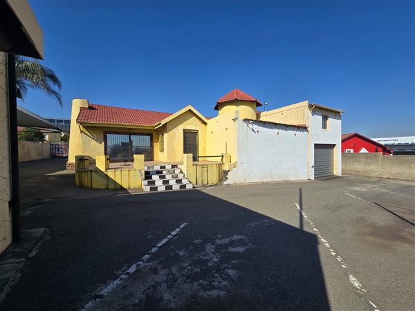 350 m² Commercial space 350 m² Commercial space