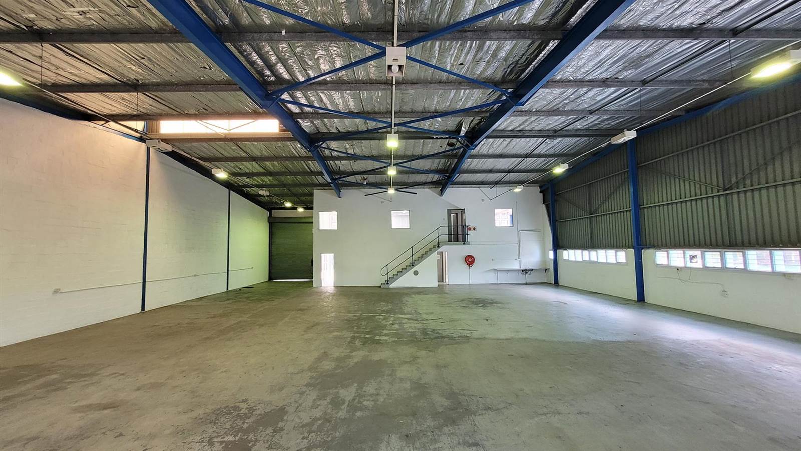 563  m² Industrial space in Maxmead photo number 3