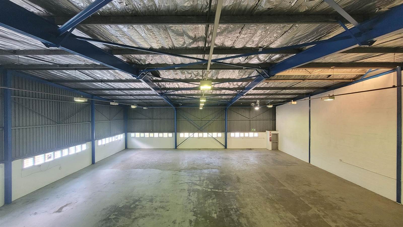 563  m² Industrial space in Maxmead photo number 2