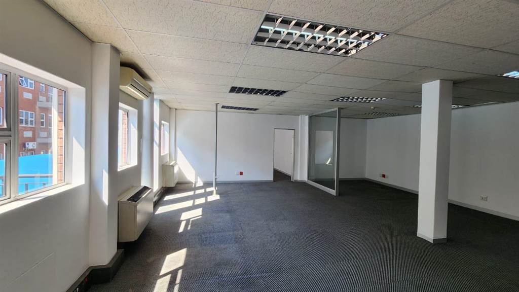 1805  m² Commercial space in Centurion CBD photo number 22
