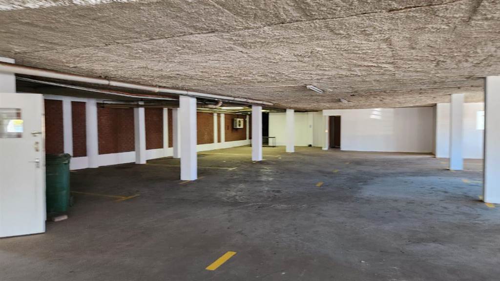 1805  m² Commercial space in Centurion CBD photo number 6