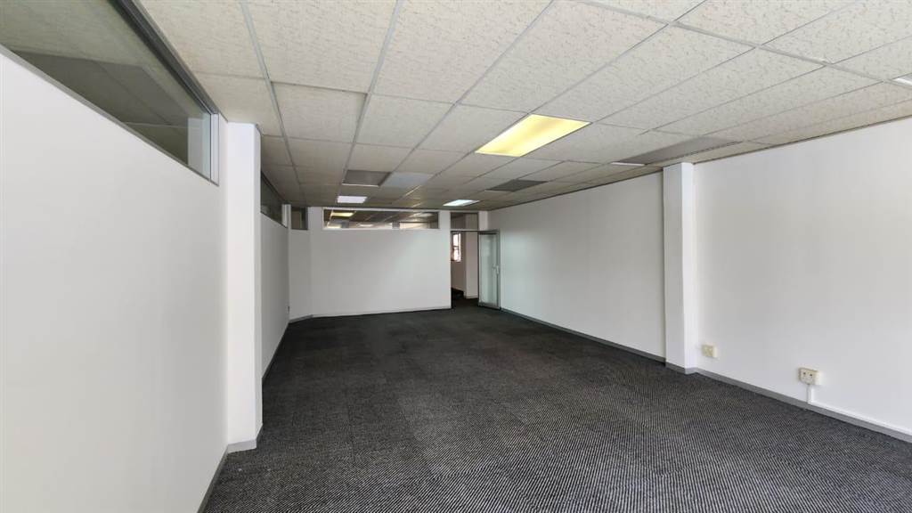 1805  m² Commercial space in Centurion CBD photo number 25