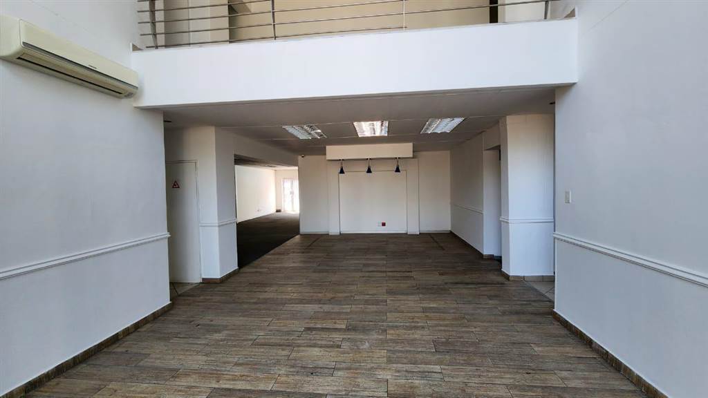 1805  m² Commercial space in Centurion CBD photo number 29