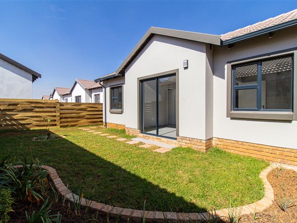 3 Bedroom Townhouse 3 Bedroom Townhouse