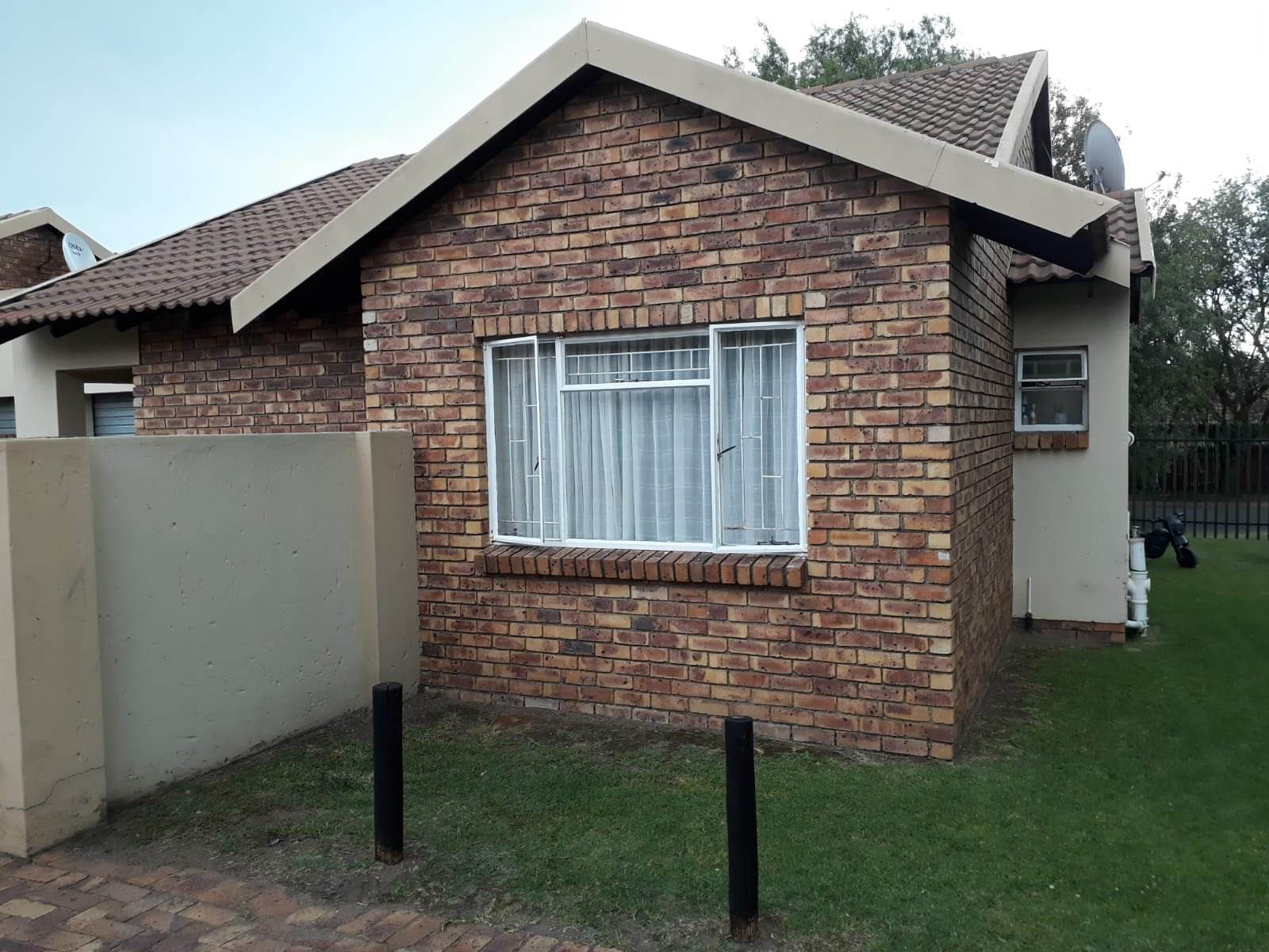 2 Bed Townhouse in Secunda photo number 1