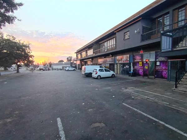 Retail space in Impala Park