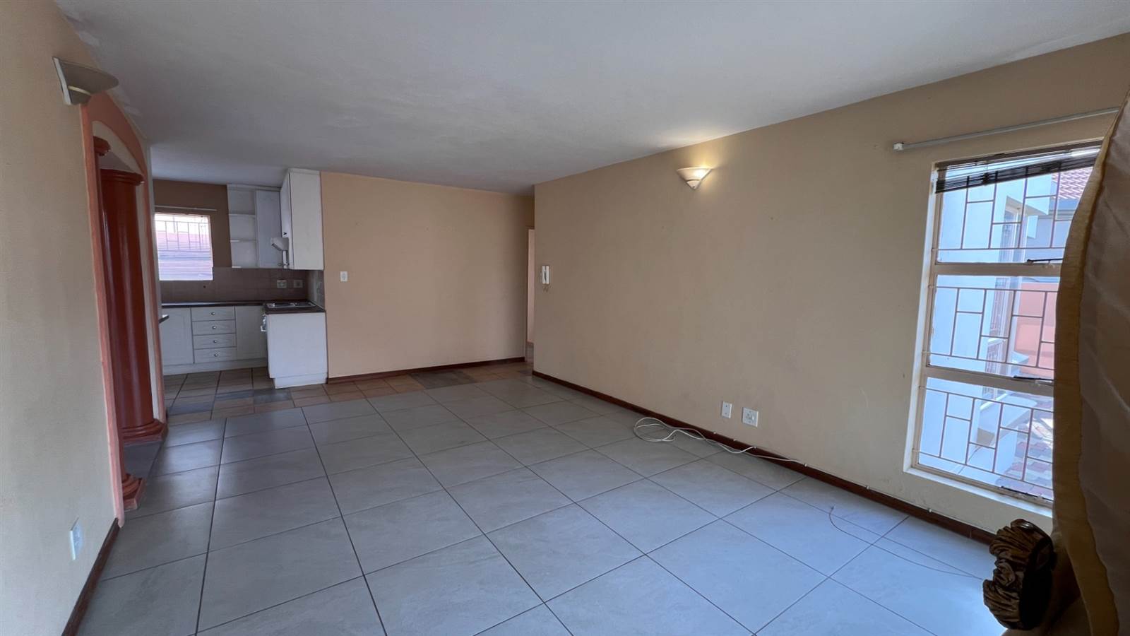 3 Bed Townhouse in Rietvalleirand photo number 2