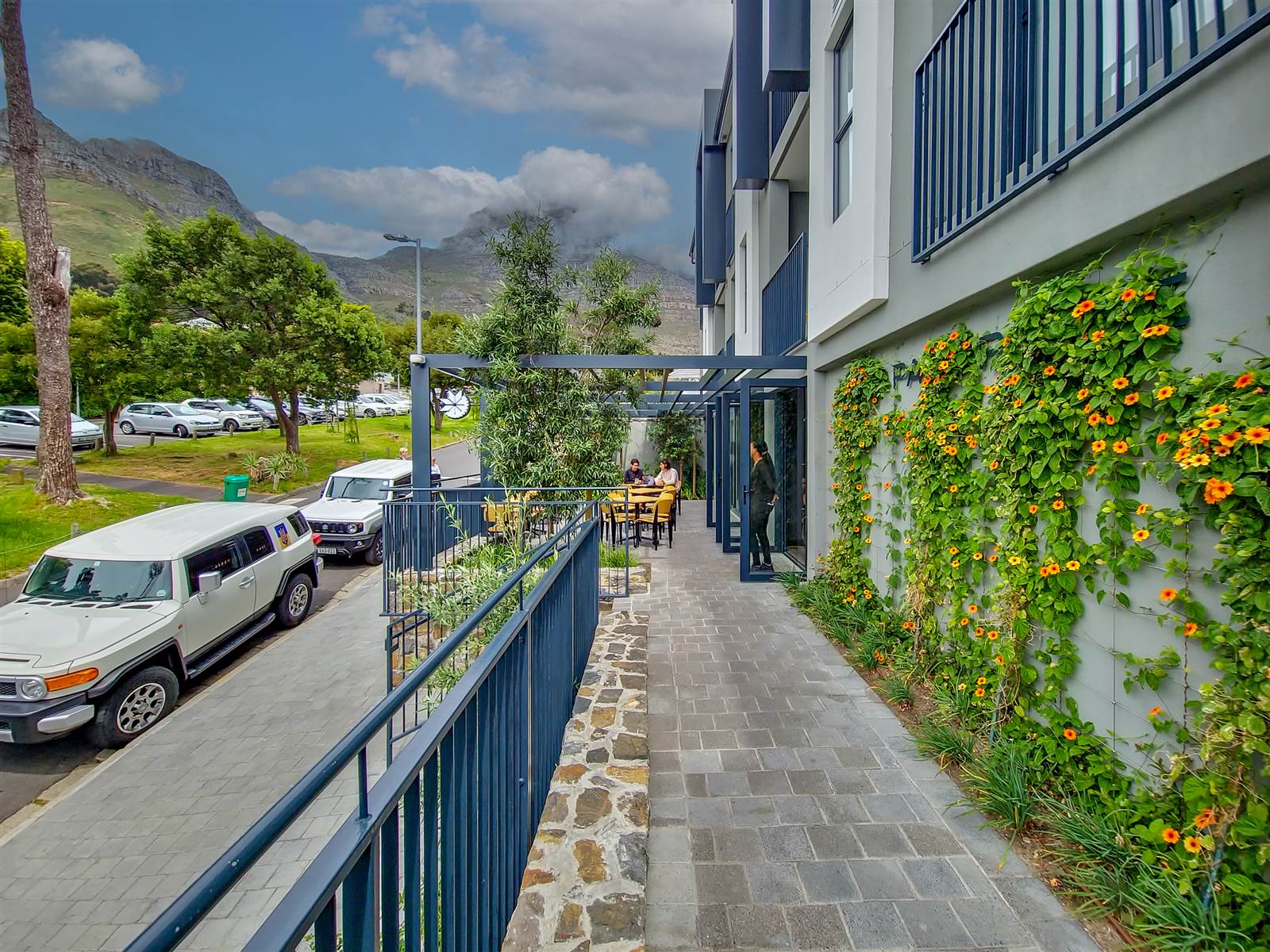3 Bed Apartment in Vredehoek photo number 28