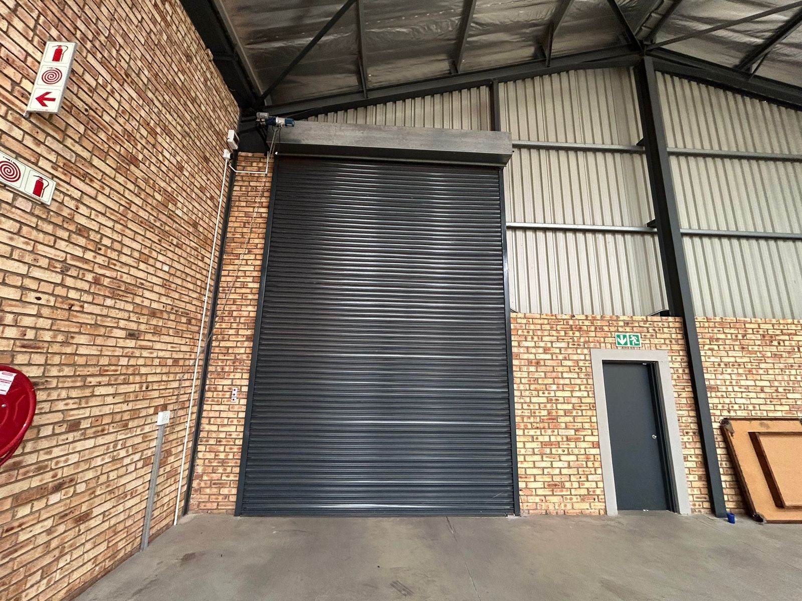 515  m² Industrial space in Bartlett photo number 3