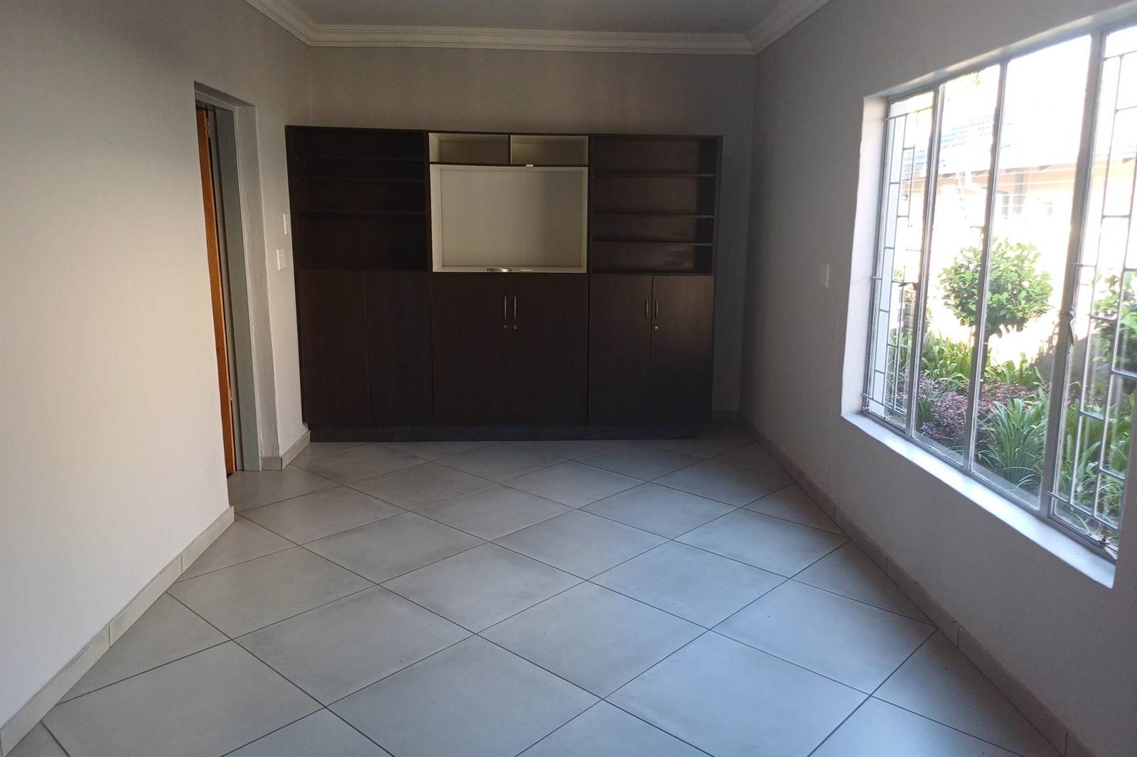 5 Bed House in Bronkhorstspruit photo number 16