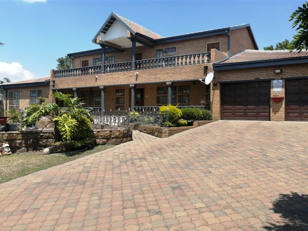 4 Bedroom House 4 Bedroom House