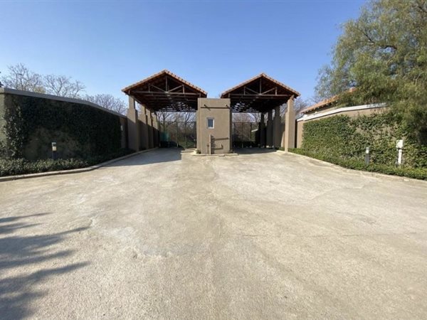 559 m² Land