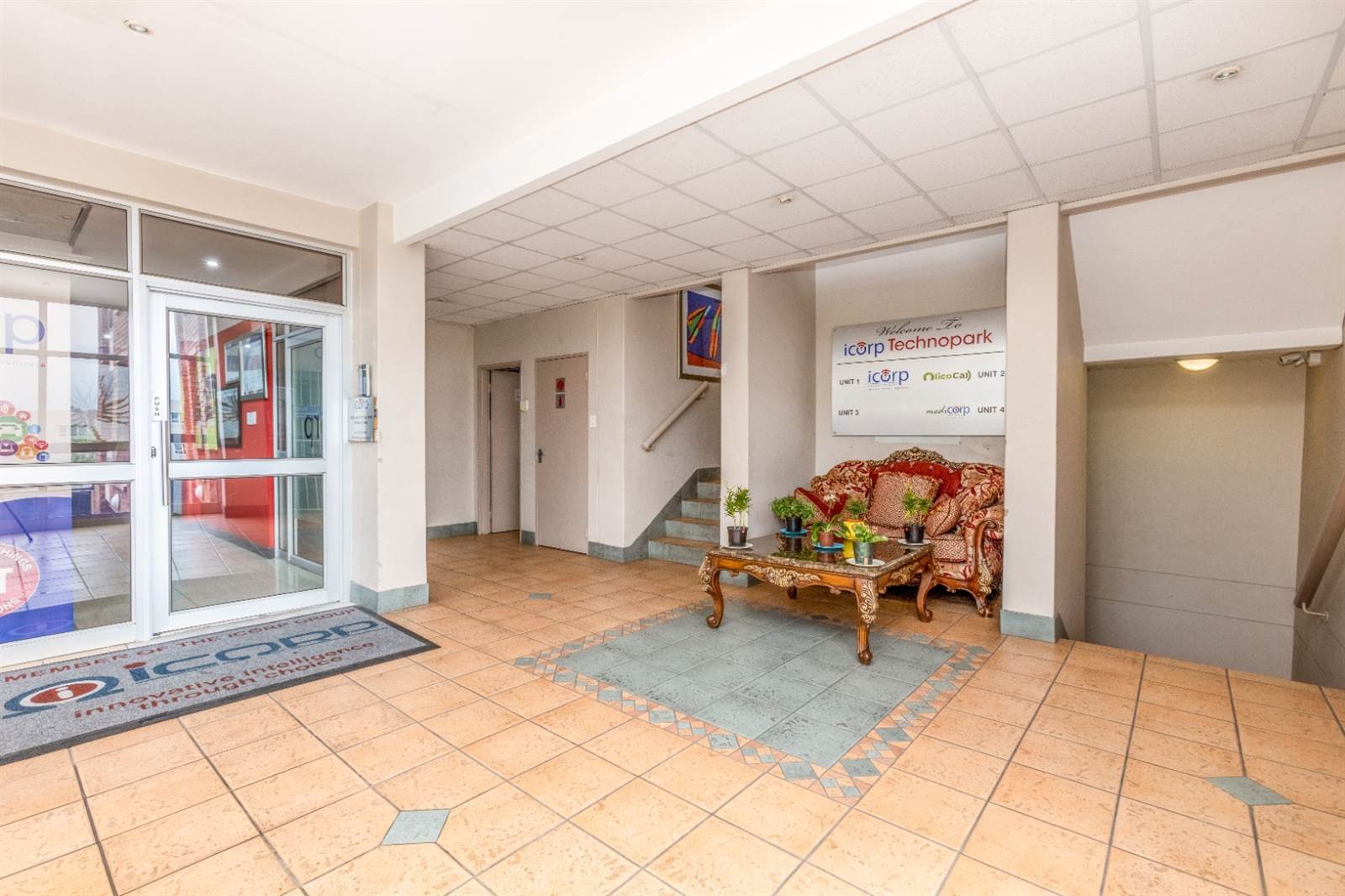 181  m² Commercial space in Randburg Central photo number 2