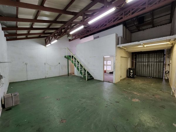 134  m² Industrial space in Maitland