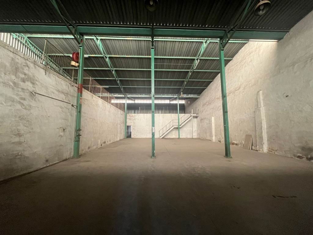 1200  m² Industrial space in Pretoria West photo number 7