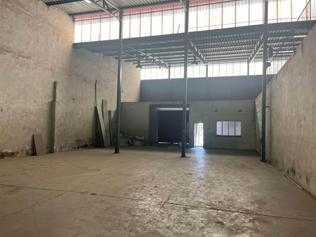 1200  m² Industrial space in Pretoria West photo number 8
