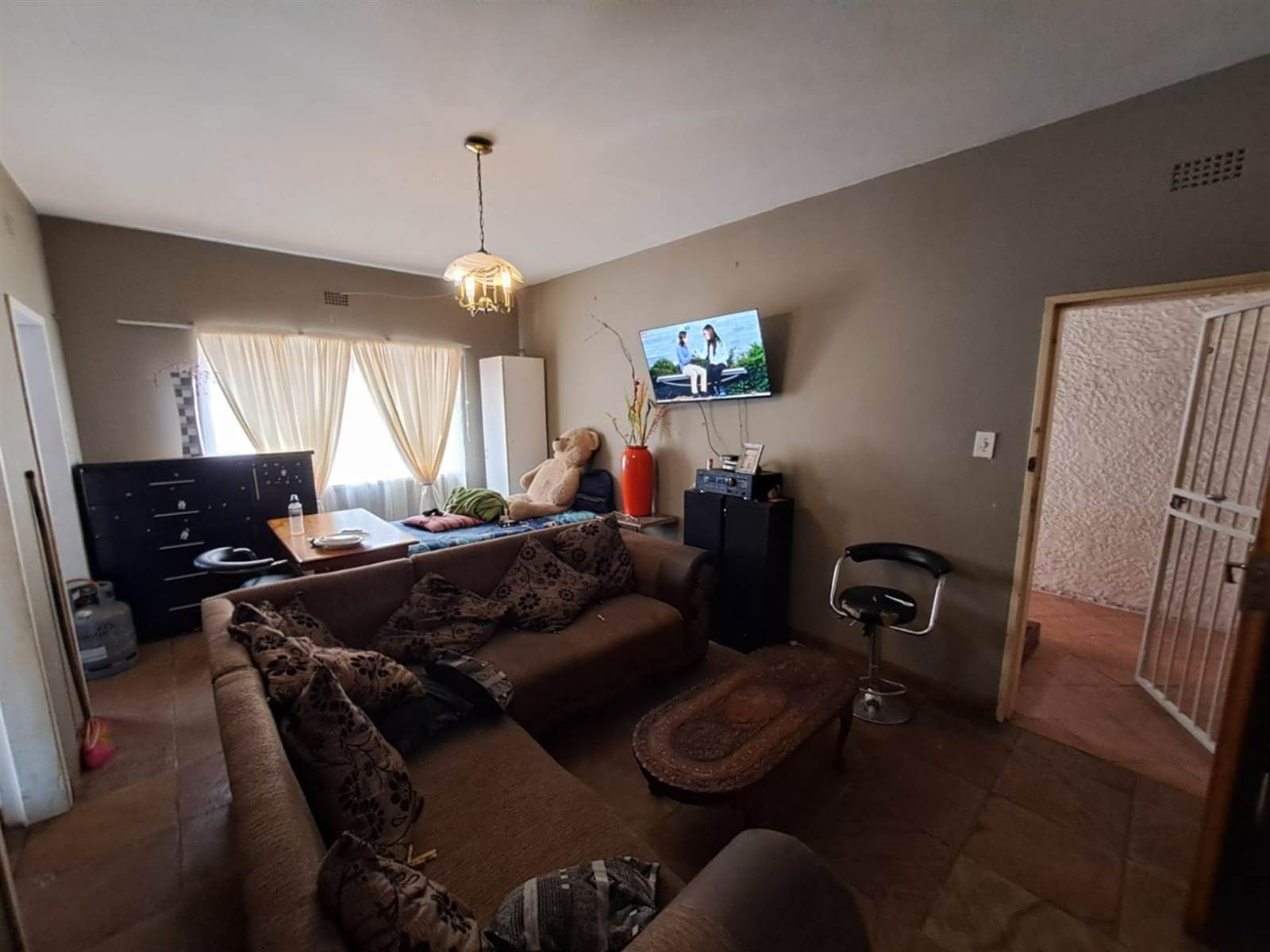 1 Bed Apartment in West Turffontein photo number 16