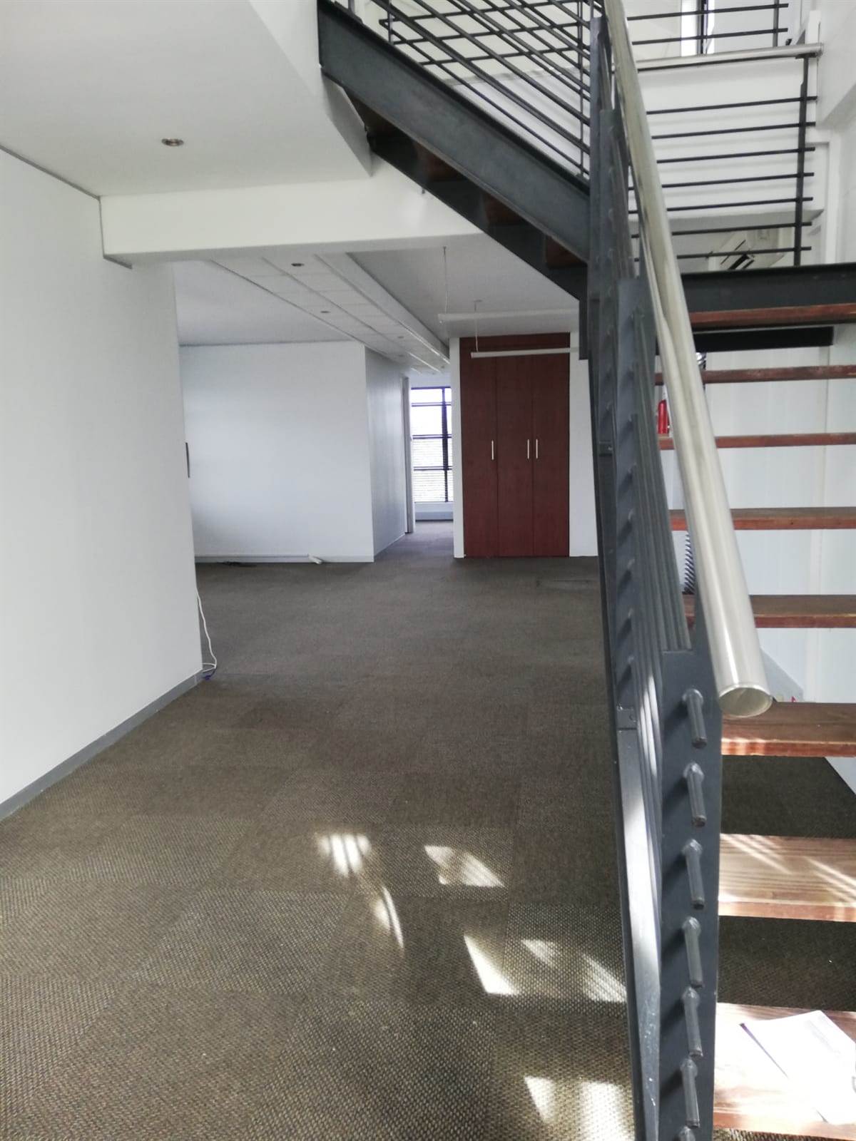 183.5  m² Office Space in Parow Central photo number 19
