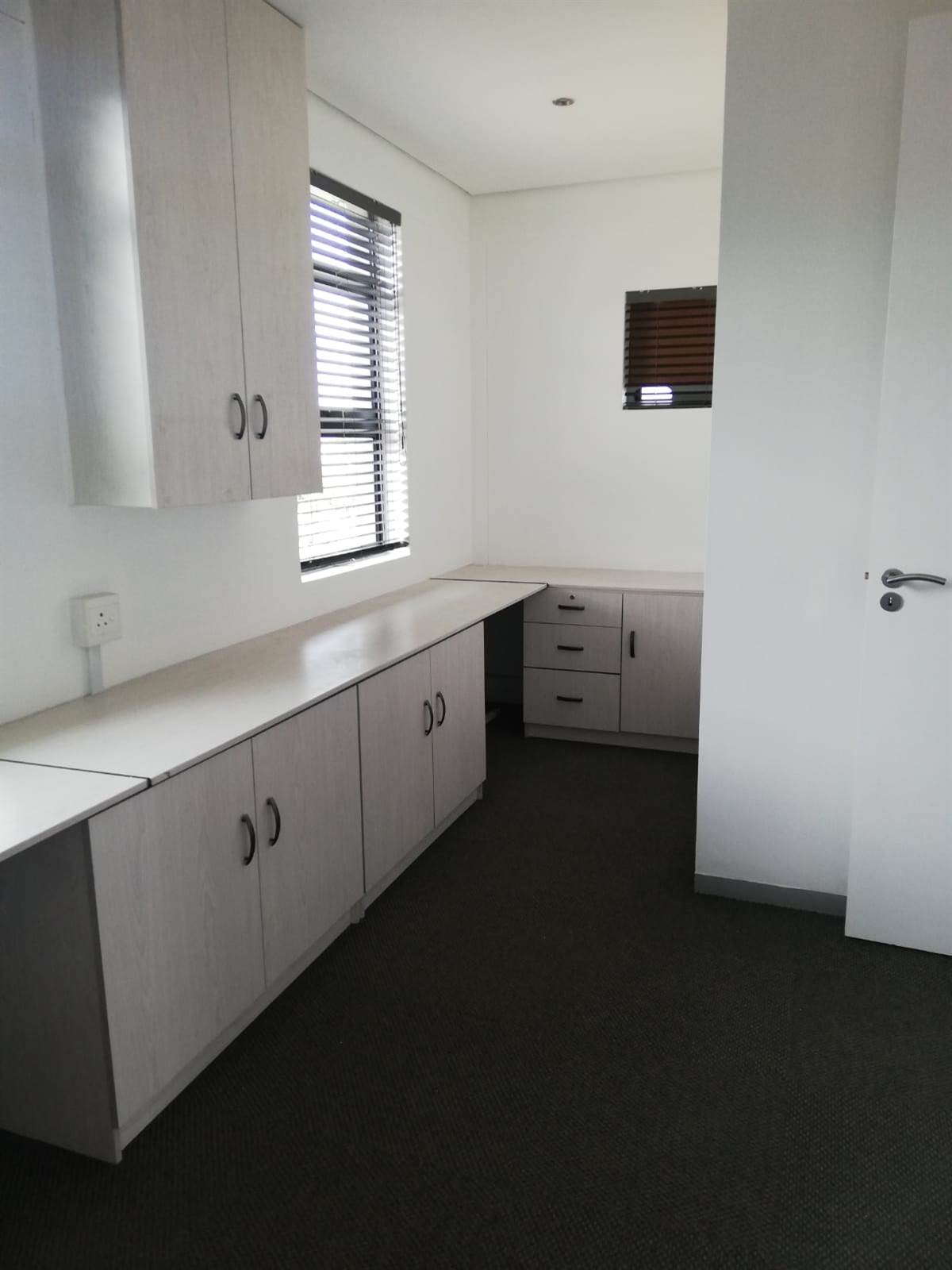 183.5  m² Office Space in Parow Central photo number 26