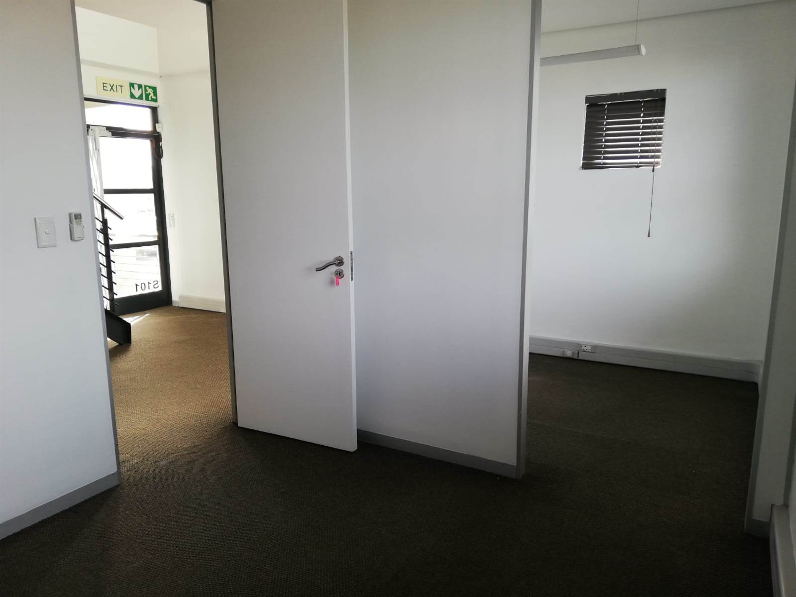 183.5  m² Office Space in Parow Central photo number 25