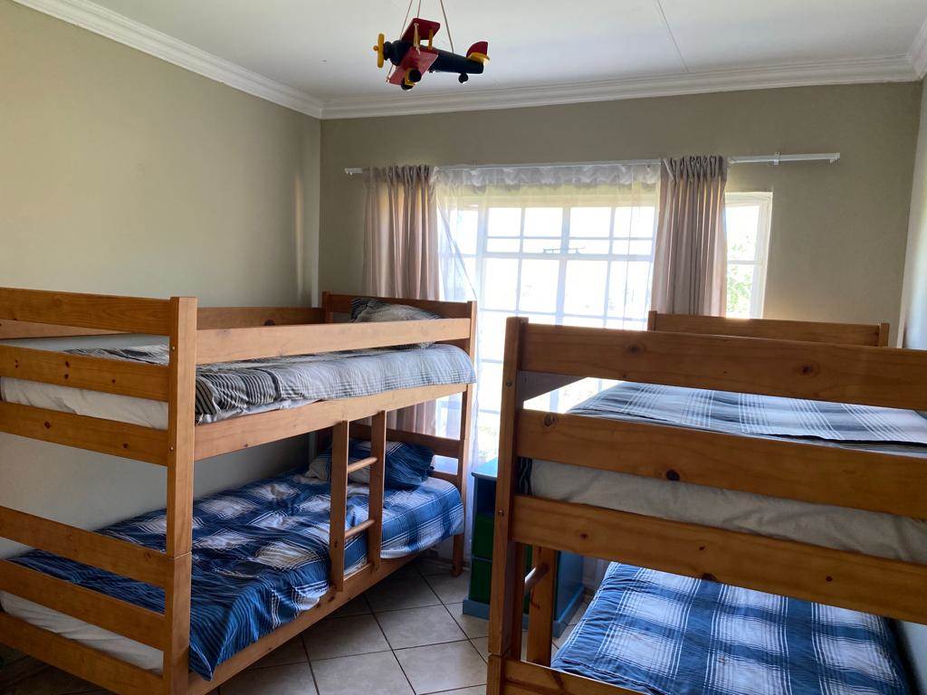 4 Bed House in Grootfontein Estate photo number 15