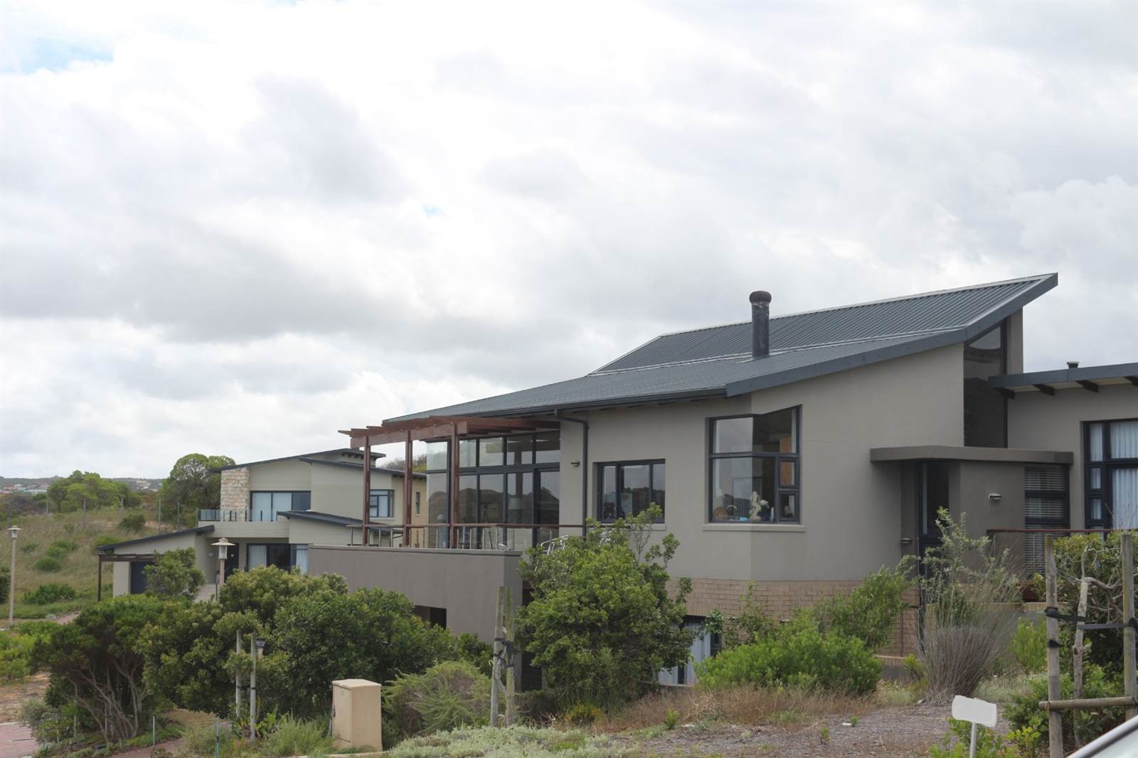 687 m² Land available in Stilbaai photo number 5