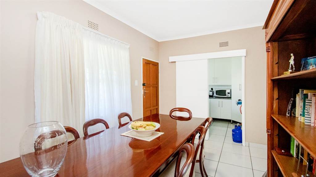 3 Bed Apartment in Horizon View photo number 6