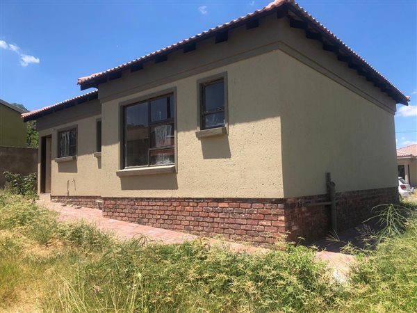 3 Bed House in Karino