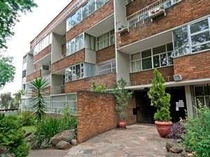 1 Bed Apartment in Cyrildene