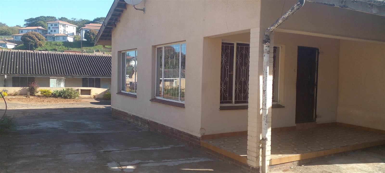4 Bed House in Isipingo Rail photo number 7
