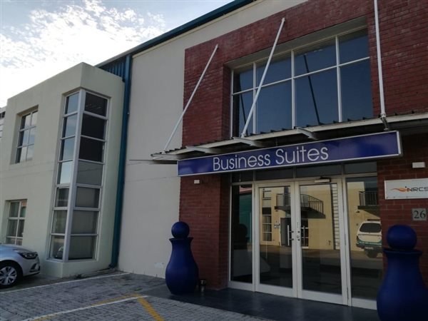 383  m² Office Space in Fairview