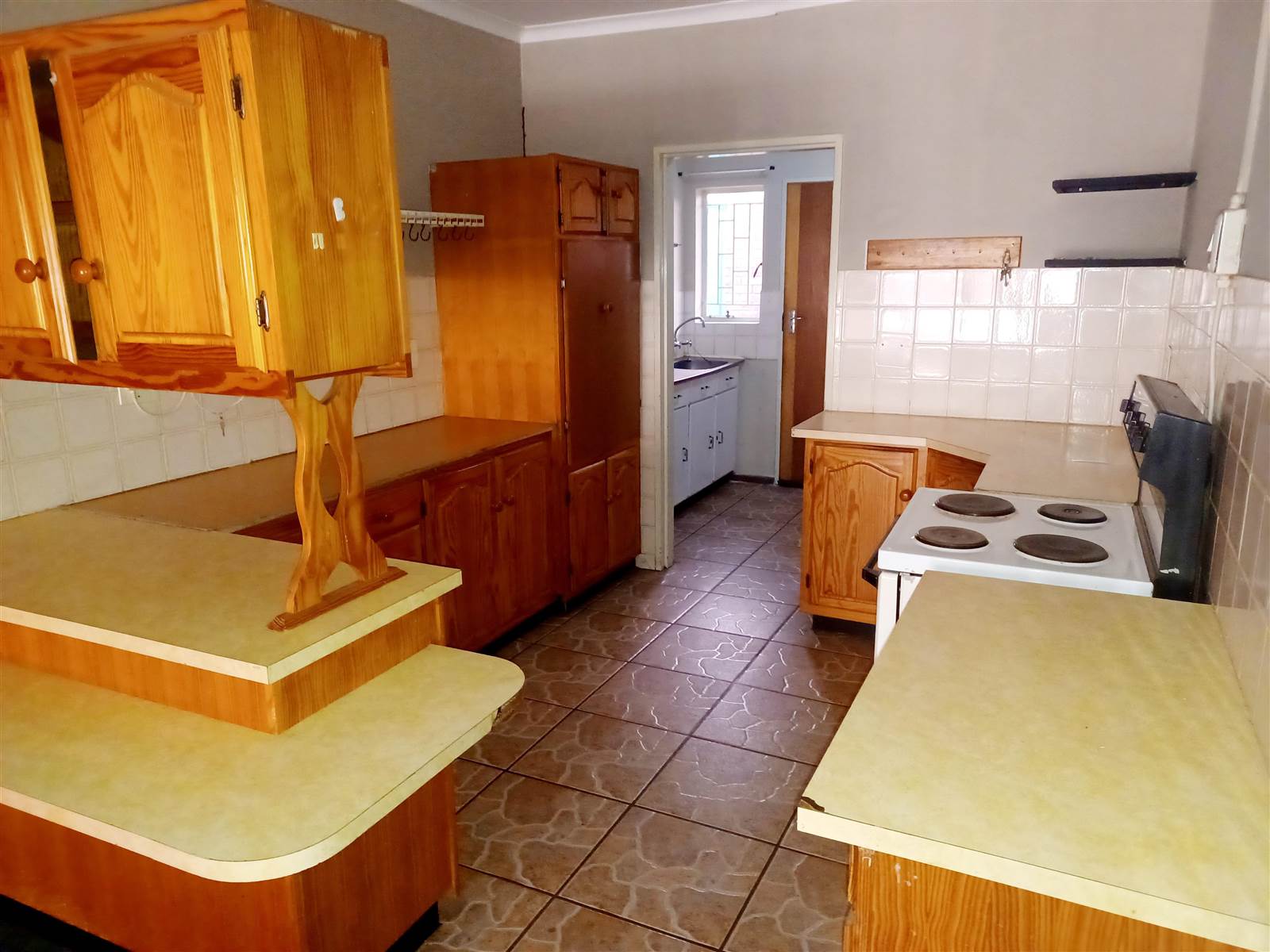 2 Bed Apartment in Mookgophong (Naboomspruit) photo number 2