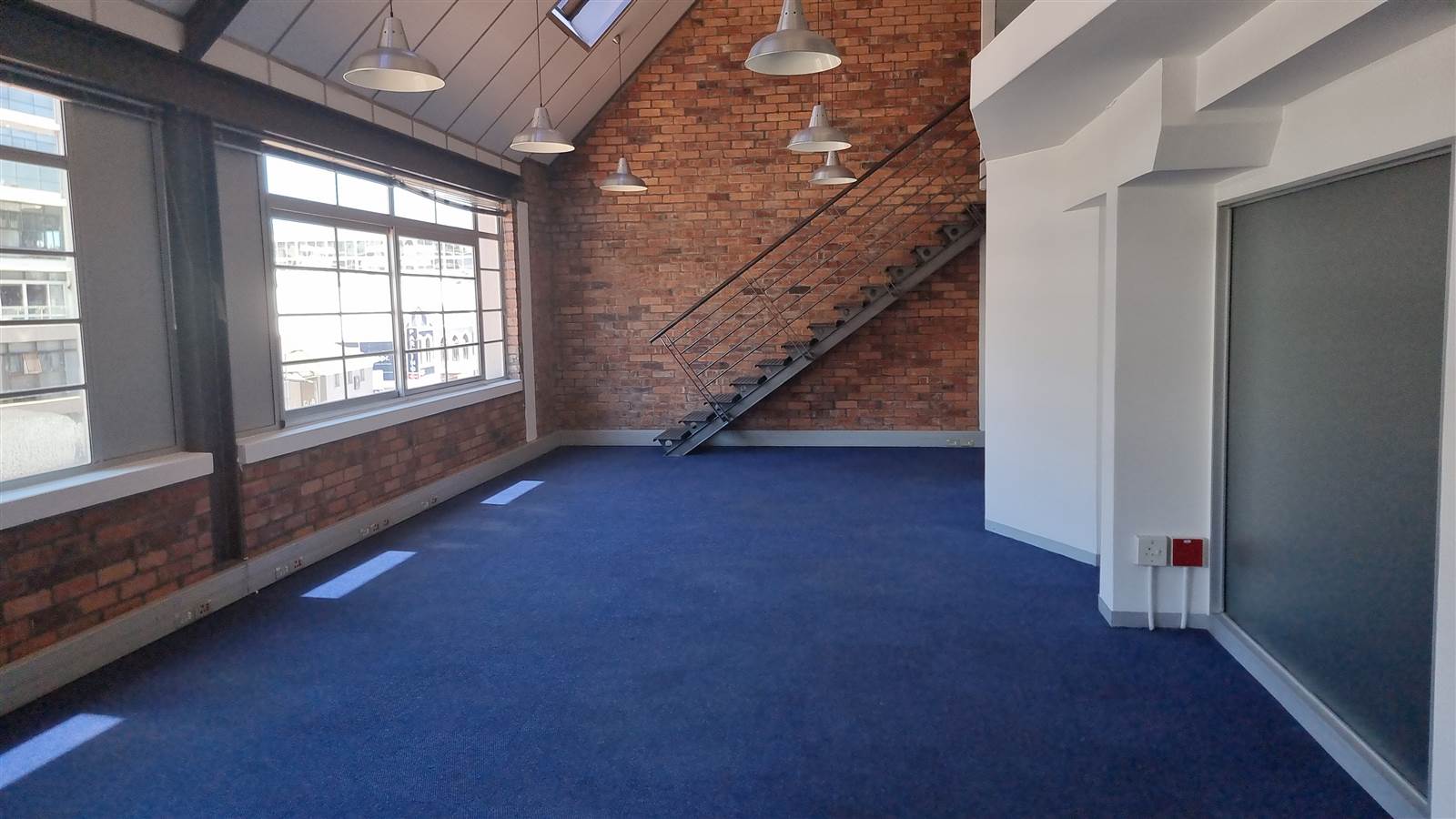 163  m² Commercial space in Green Point photo number 14