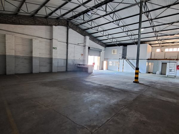 526  m² Industrial space in Hillview