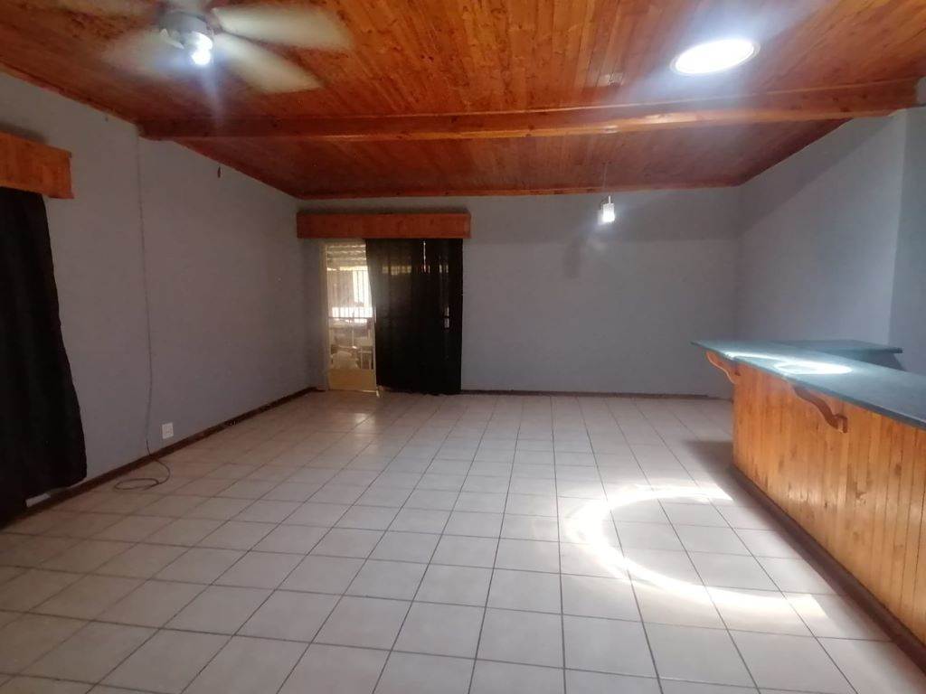 2 Bed Apartment in Delmas photo number 21